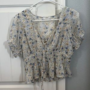 Floral, tie front, lightweight, cinched waist, flowy blouse